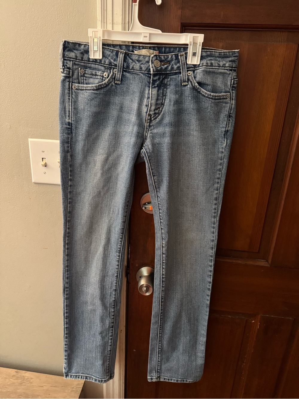 VTG Levi’s 545 Low Straight Jeans Low Rise Size 6M Y2K Light Wash